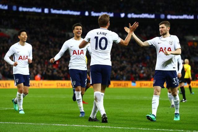 周琦20+12广东险胜首钢 曾凡博18分沃特斯27分